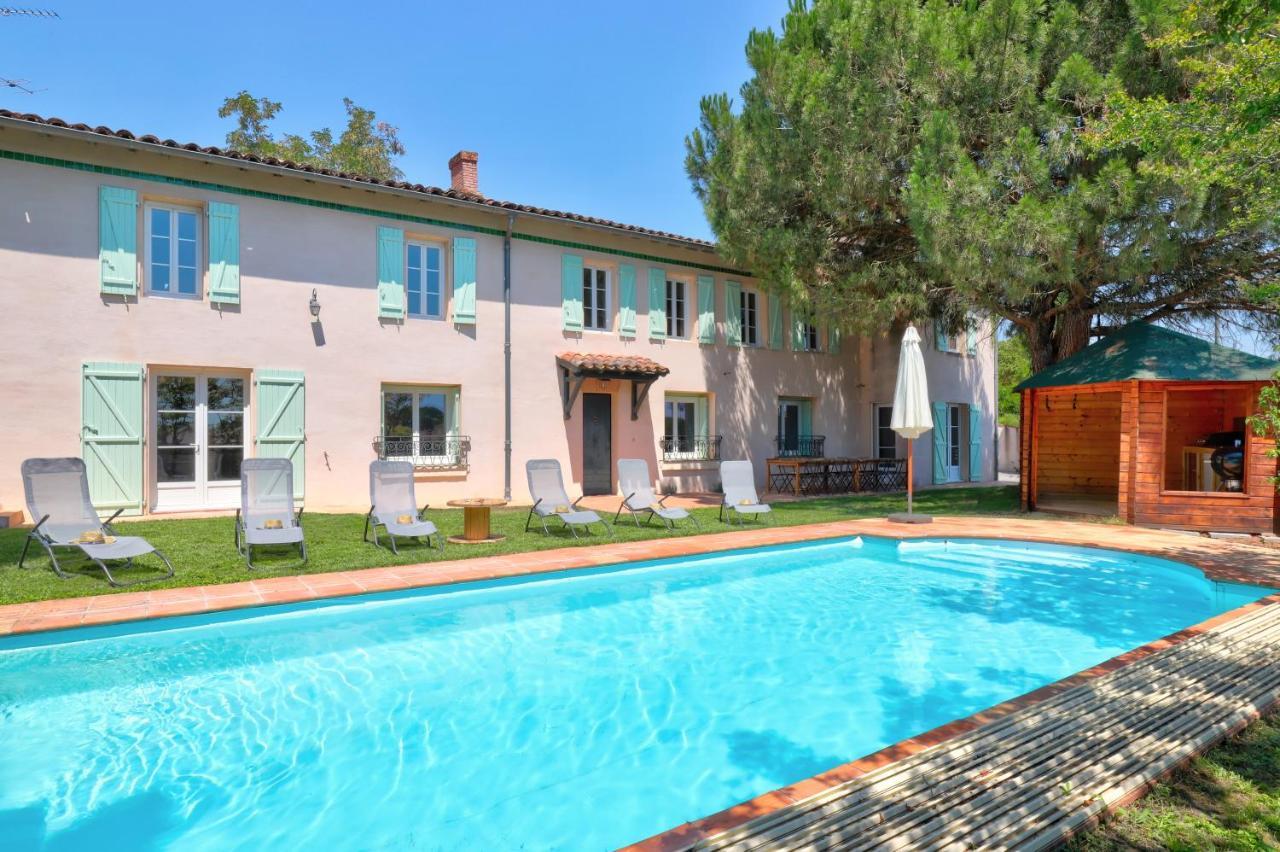 Gite La Grappe Occitane - 14 Personnes - Piscine Privee アンブル エクステリア 写真